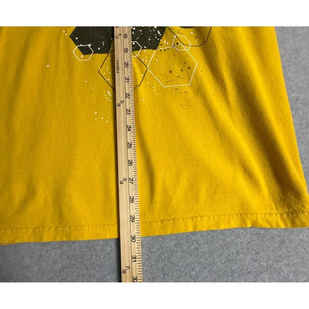 Jordan Yellow Graphic T-Shirt Men's Large Geometric Jumpman Cotton Crew Neck